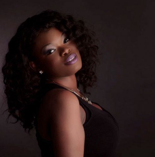 Singer Tiffany Monique