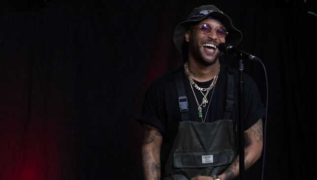 Ro James