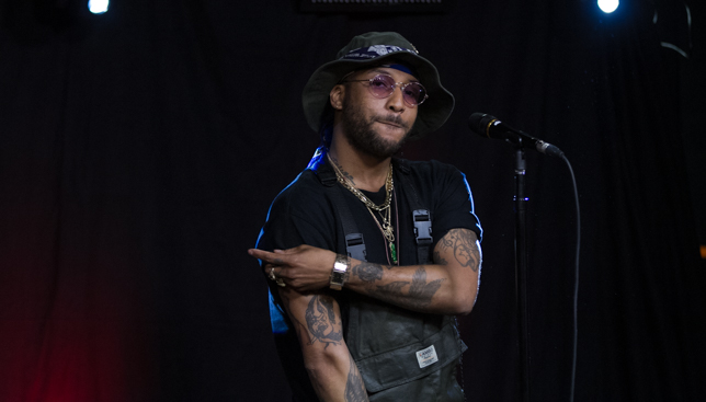 Ro James
