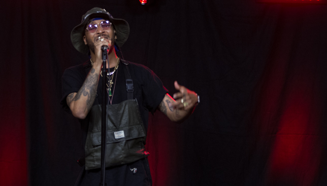 Ro James