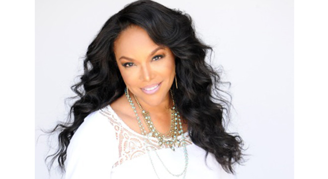 LynnWhitfield Courtesy