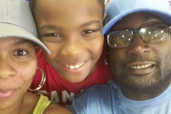 keith-lamont-scott-wife-son