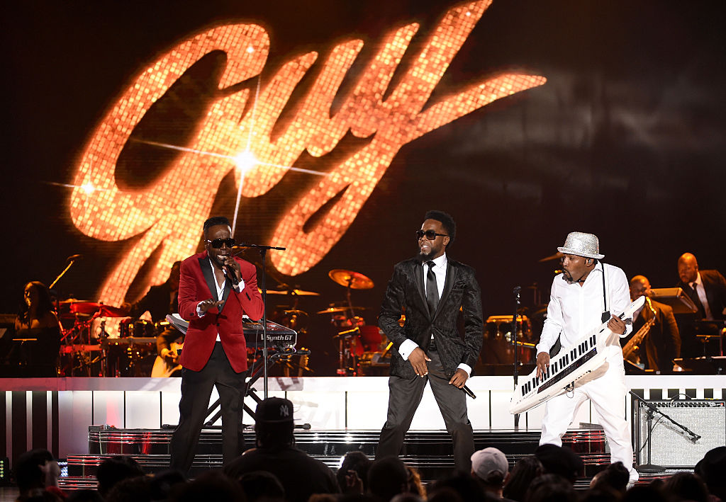 2016 Soul Train Music Awards - Show