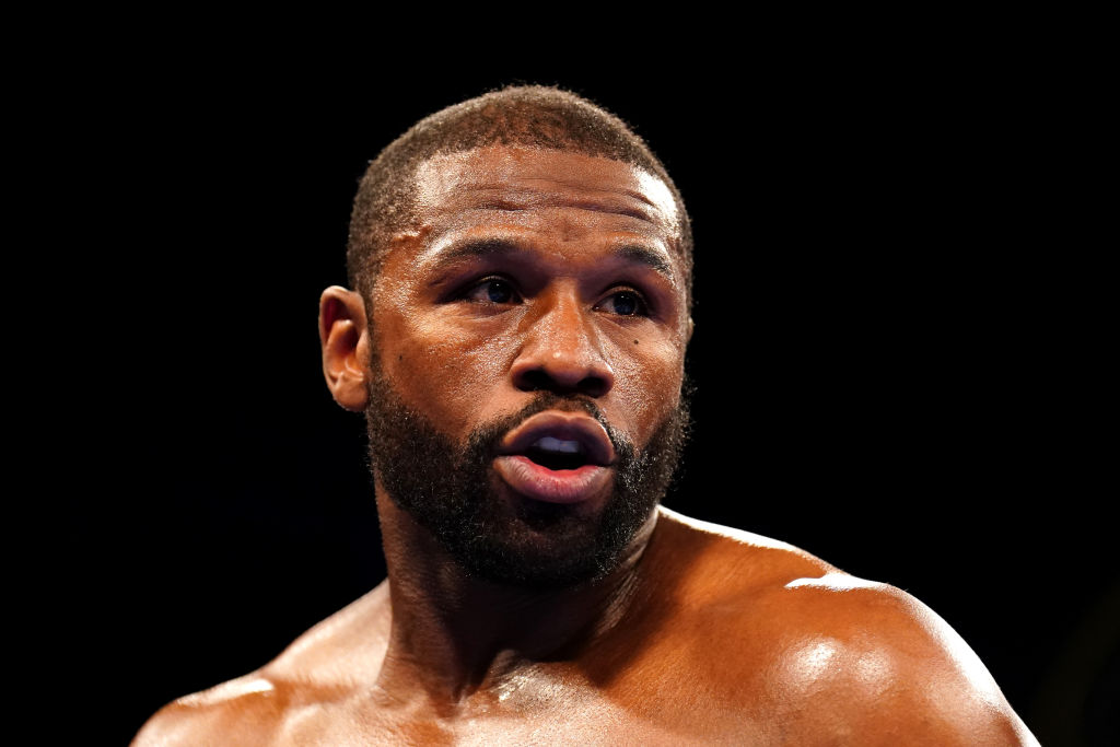 Floyd Mayweather v Aaron Chalmers - The O2