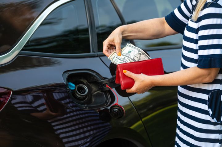 As Temps Climb, So Do Gas Prices
