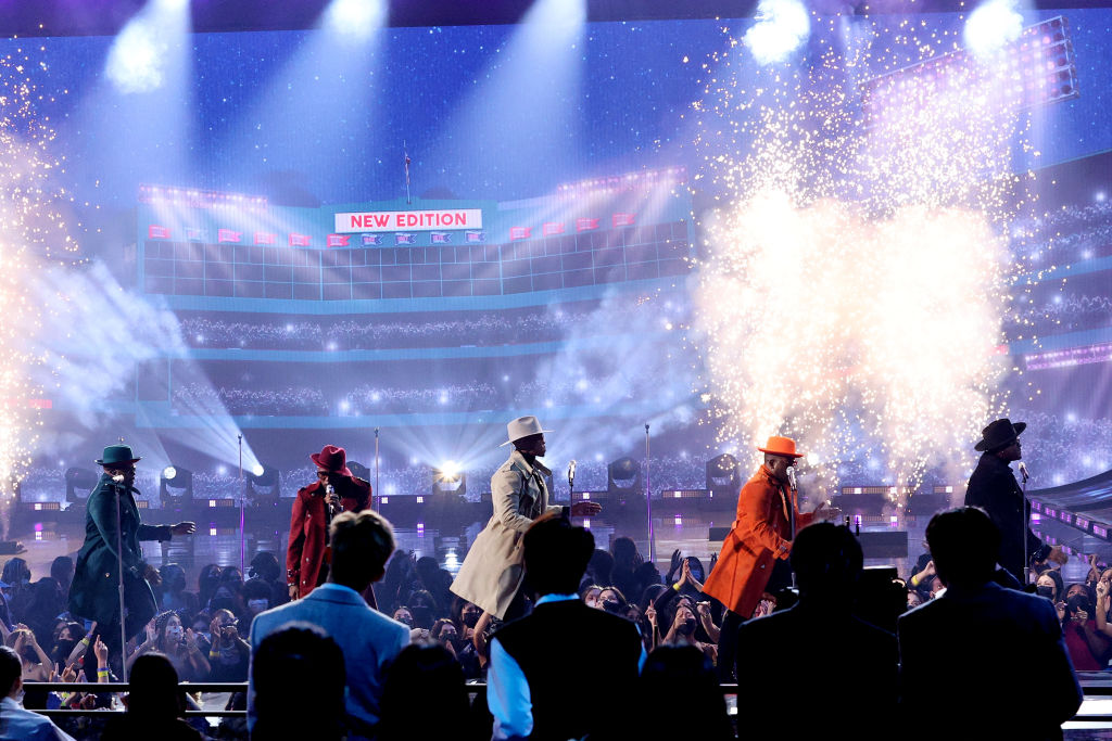 2021 American Music Awards - Fixed Show
