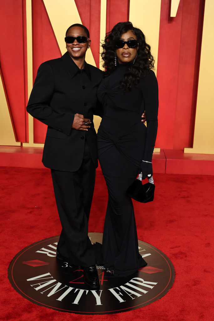Celebs Wear Dramatic Fashions at the Vanity Fair Oscars Party