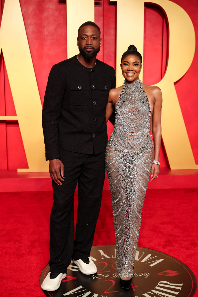 Celebs Wear Dramatic Fashions at the Vanity Fair Oscars Party