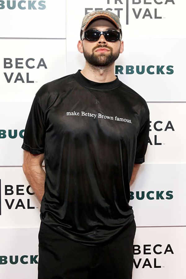 Shorts: NY People Watching - 2024 Tribeca Festival