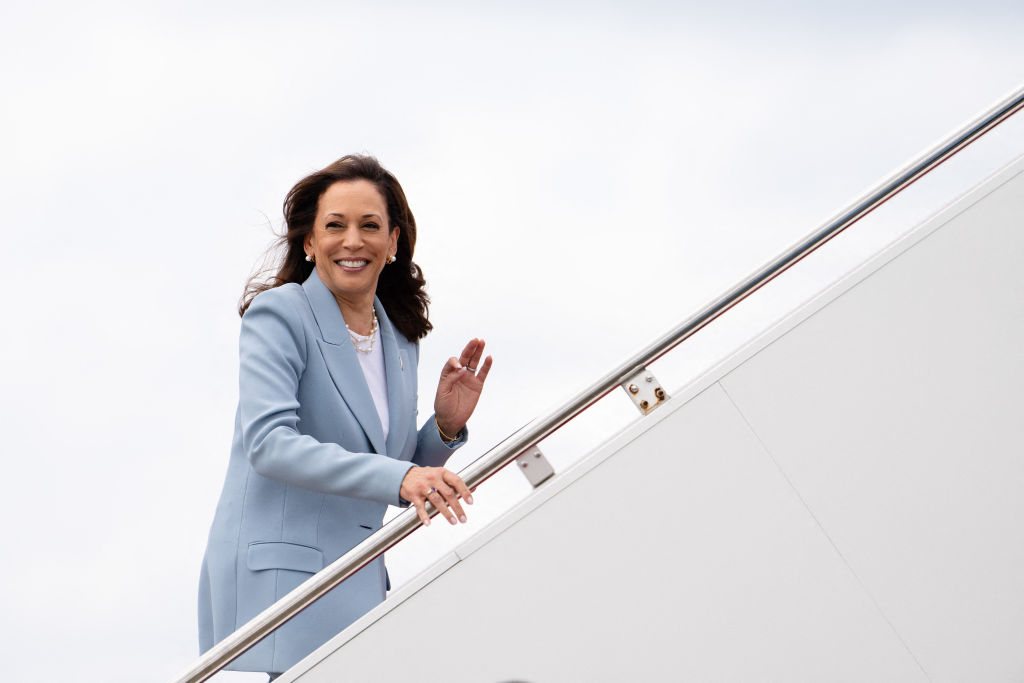 US-VOTE-POLITICS-HARRIS-DEPARTURE