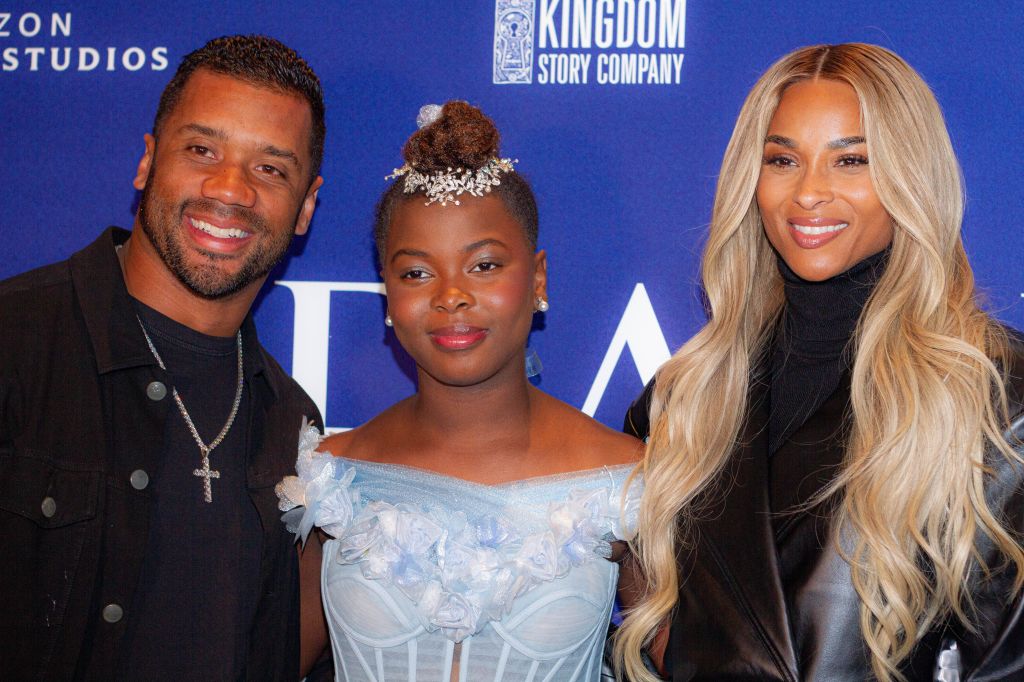 Ciara & Russell Wilson Lovin on Each Other at Their Movie premiere